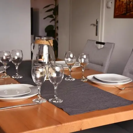 Apartament 5005-3 *